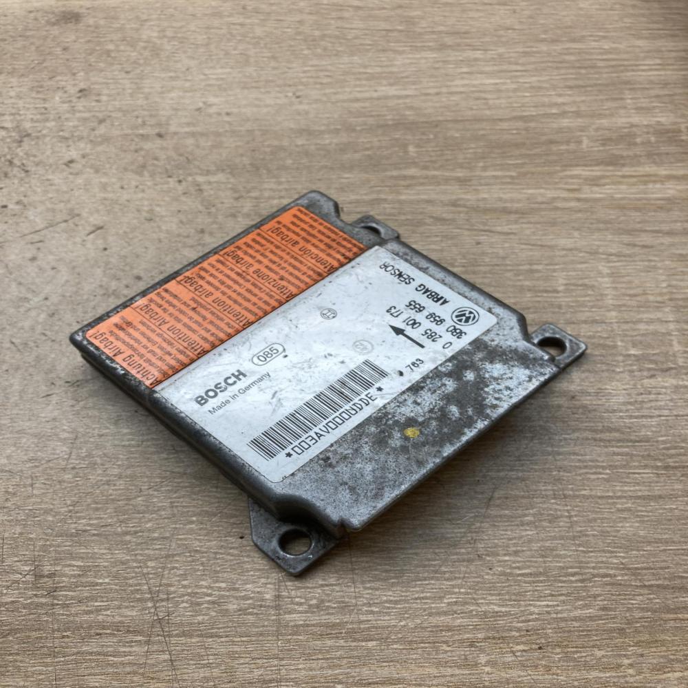 3B0959655 0285001173  Airbag control unit/module Volkswagen PASSAT B5