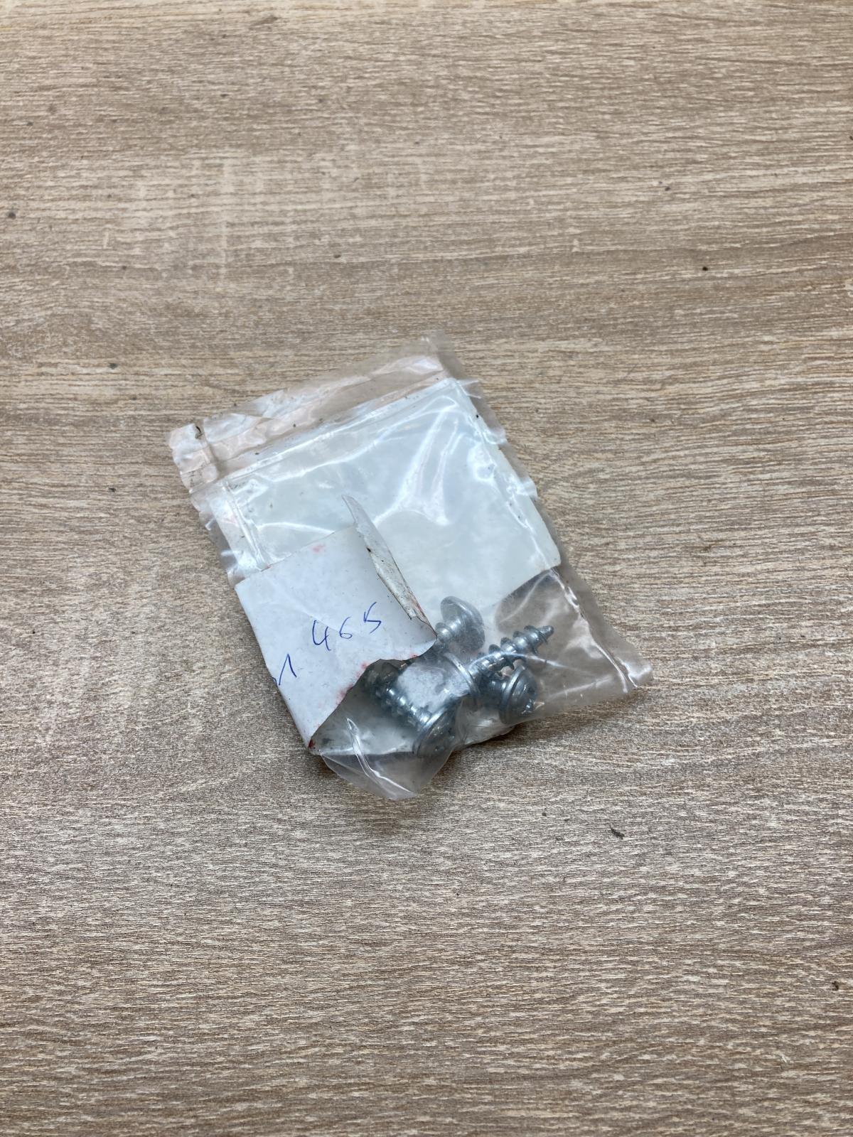 13139868  4 Pcs Nuts/bolts Opel Corsa D