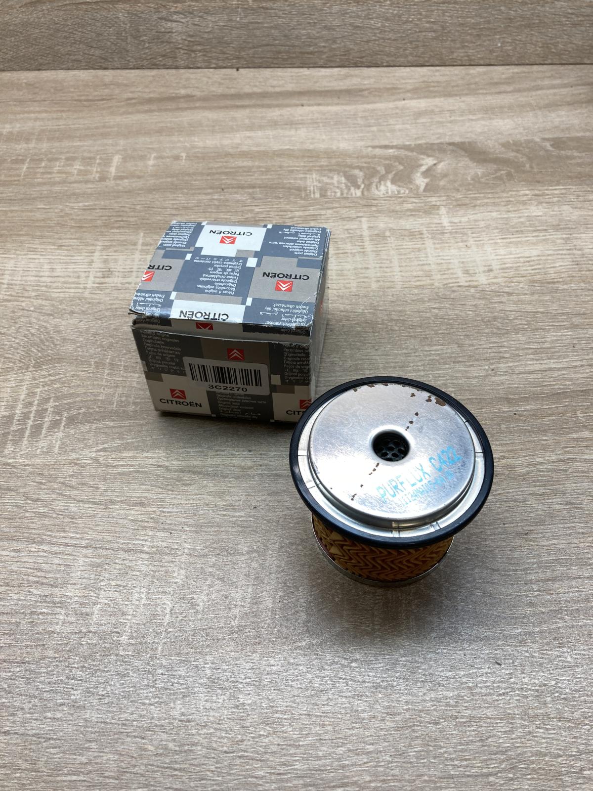 190643 C422  Oil filter cover Citroen Berlingo
