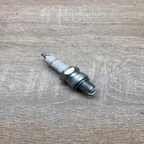L92YC   Spark plug Land Rover Range Rover Classic