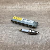 7701366513   Spark plug Renault 12