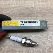 7701366513   Spark plug Renault 12