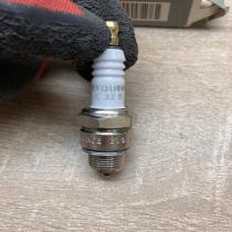 7701366513   Spark plug Renault 12