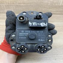 0035459532 5WK6134  Ignition amplifier control unit Mercedes-Benz E W124