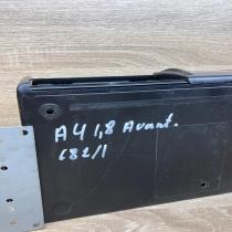 7607700003   CD/DVD changer Audi A6 S6 C5 4B