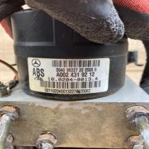 A0024319212 100204 00134  ABS Pump Mercedes-Benz C W202