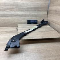 5E9807394   Rear bumper mounting bracket Skoda Octavia Mk3 (5E)