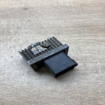 7700115078   Glow plug pre-heat relay Mitsubishi Space Star