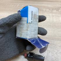 94750 37000   Oil pressure sensor Hyundai Santa Fe