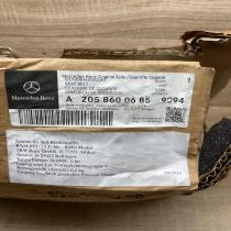 A2058600685   Rear seatbelt Mercedes-Benz C W205