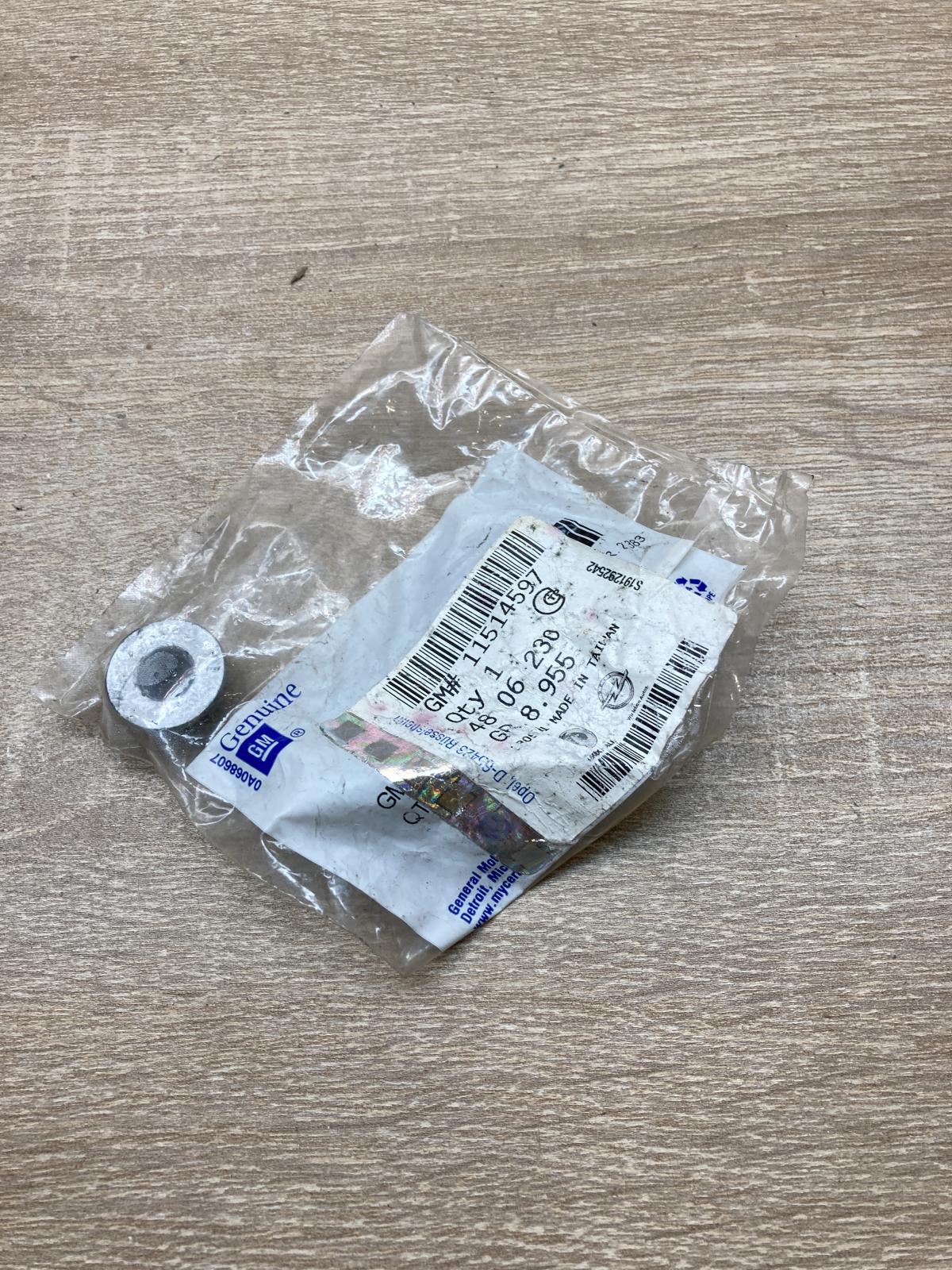 11514597 4806230  Nuts/bolts Opel Astra H