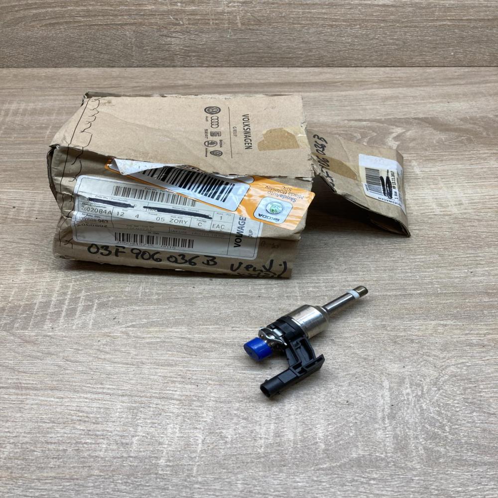 03F906036B   Fuel injector Audi A3 S3 8P