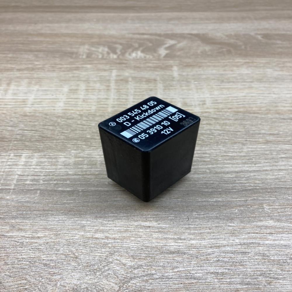 0035454805   Other relay Mercedes-Benz E W124