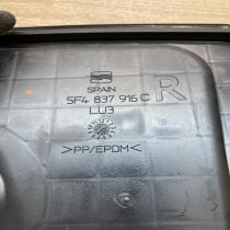 5F4837916C 5F4 837 916 C RH Rubber seal front door (on door) Seat Leon (5F)