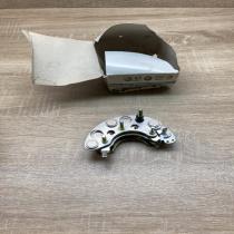 004003215B   Other relay Volkswagen Polo III 6N 6N2 6NF