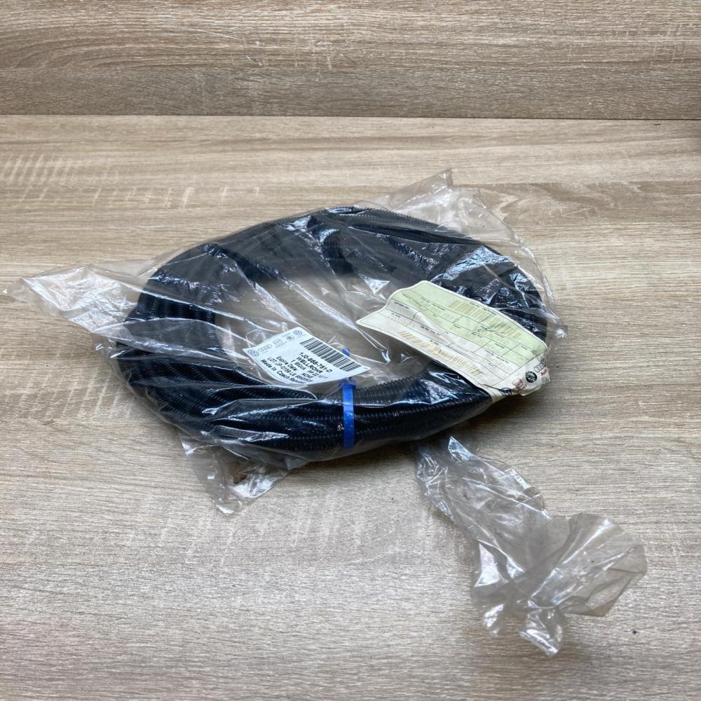 1J0955751D 1J0 955 751 D  Windshield washer fluid hose Audi A1