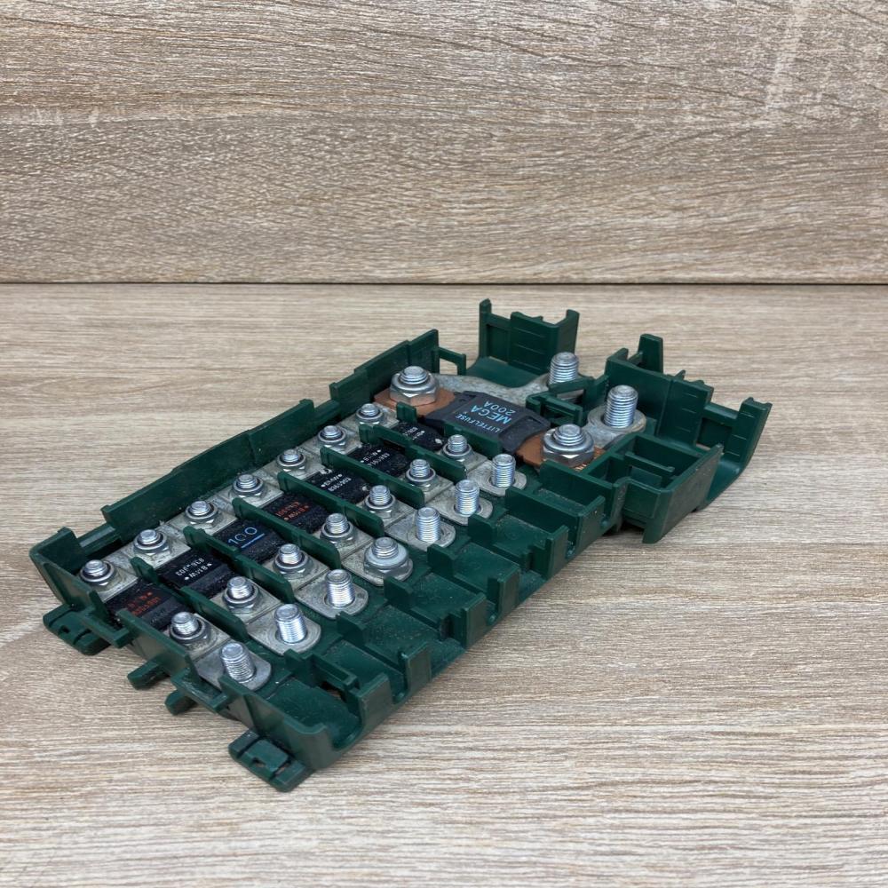 8367768   Battery relay fuse BMW 5 E39