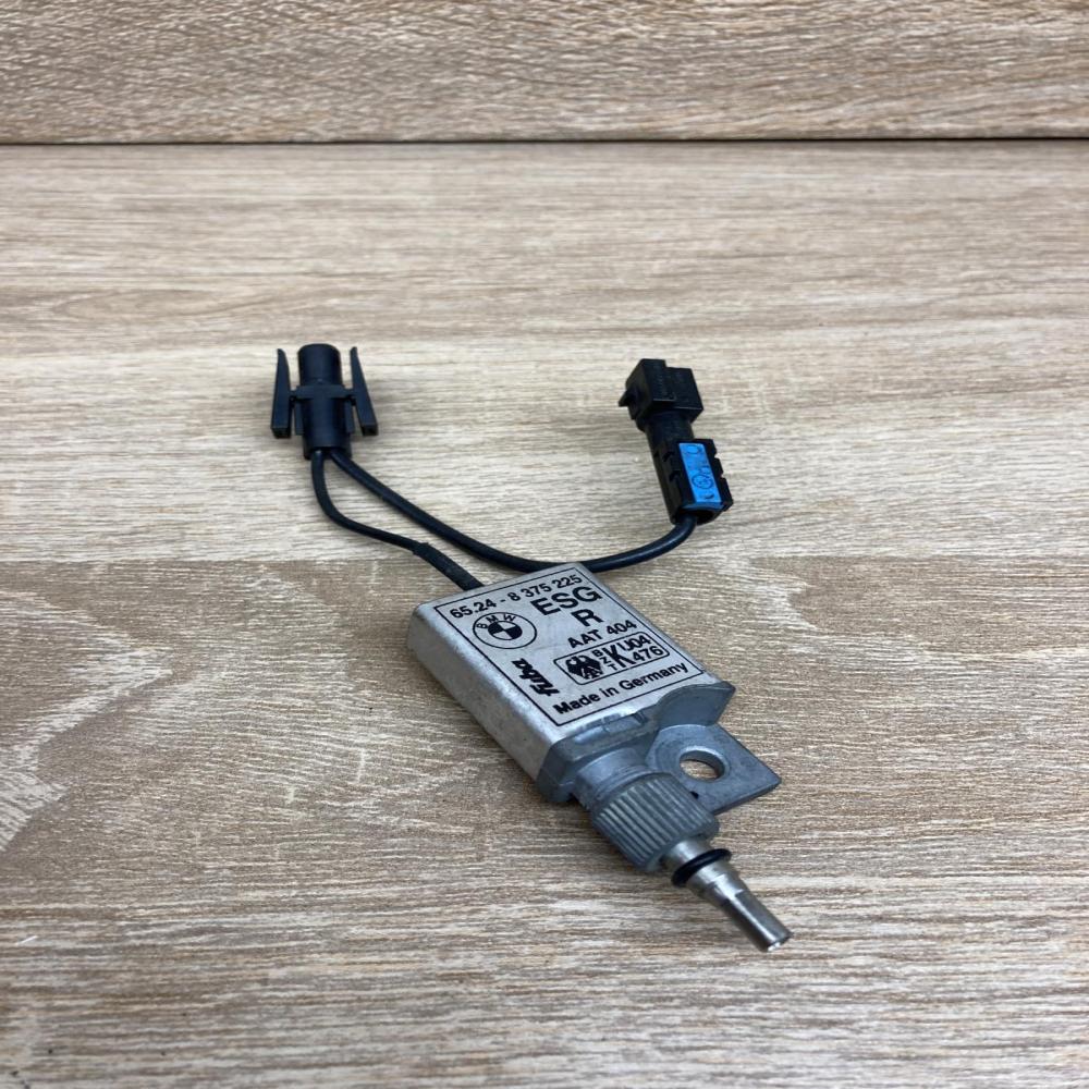 8375225   Aerial antenna amplifier BMW 5 E39