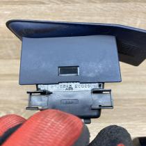 81258501 8125845  Rear seatbelt buckle BMW 7 E38