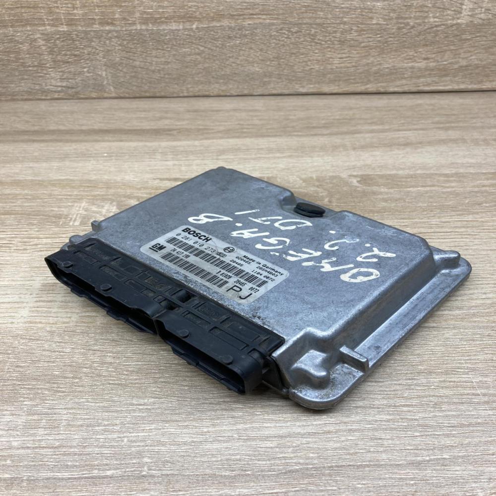 24417198 0281010273  Engine control unit/module ECU Opel Omega B2