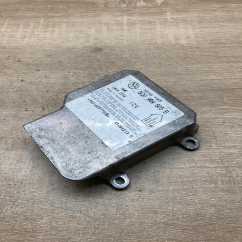 6Q0909605B 5WK42869  Airbag control unit/module Volkswagen PASSAT B5.5