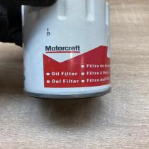 1226880   Oil filter cover Toyota Avensis T270