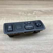 183574   Wing mirror switch Toyota Avensis T250