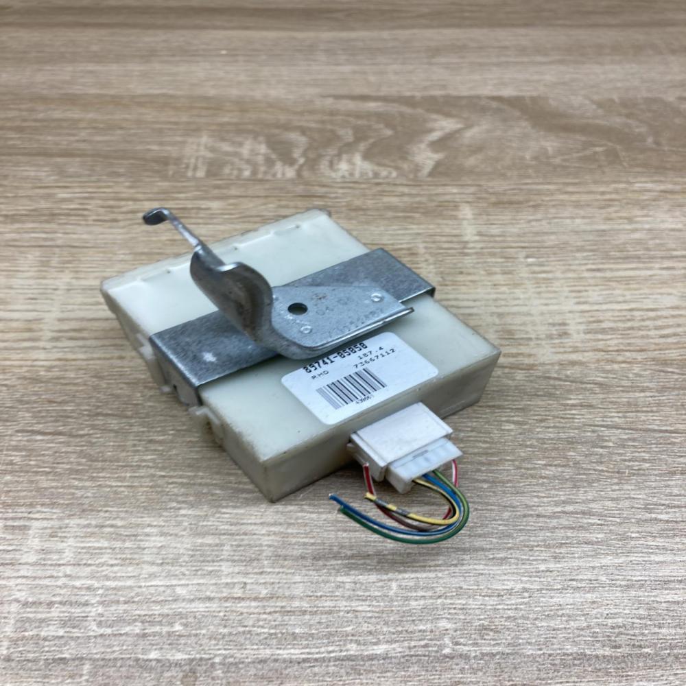 89741 05050 73111487  Alarm control unit/module Toyota Avensis T250