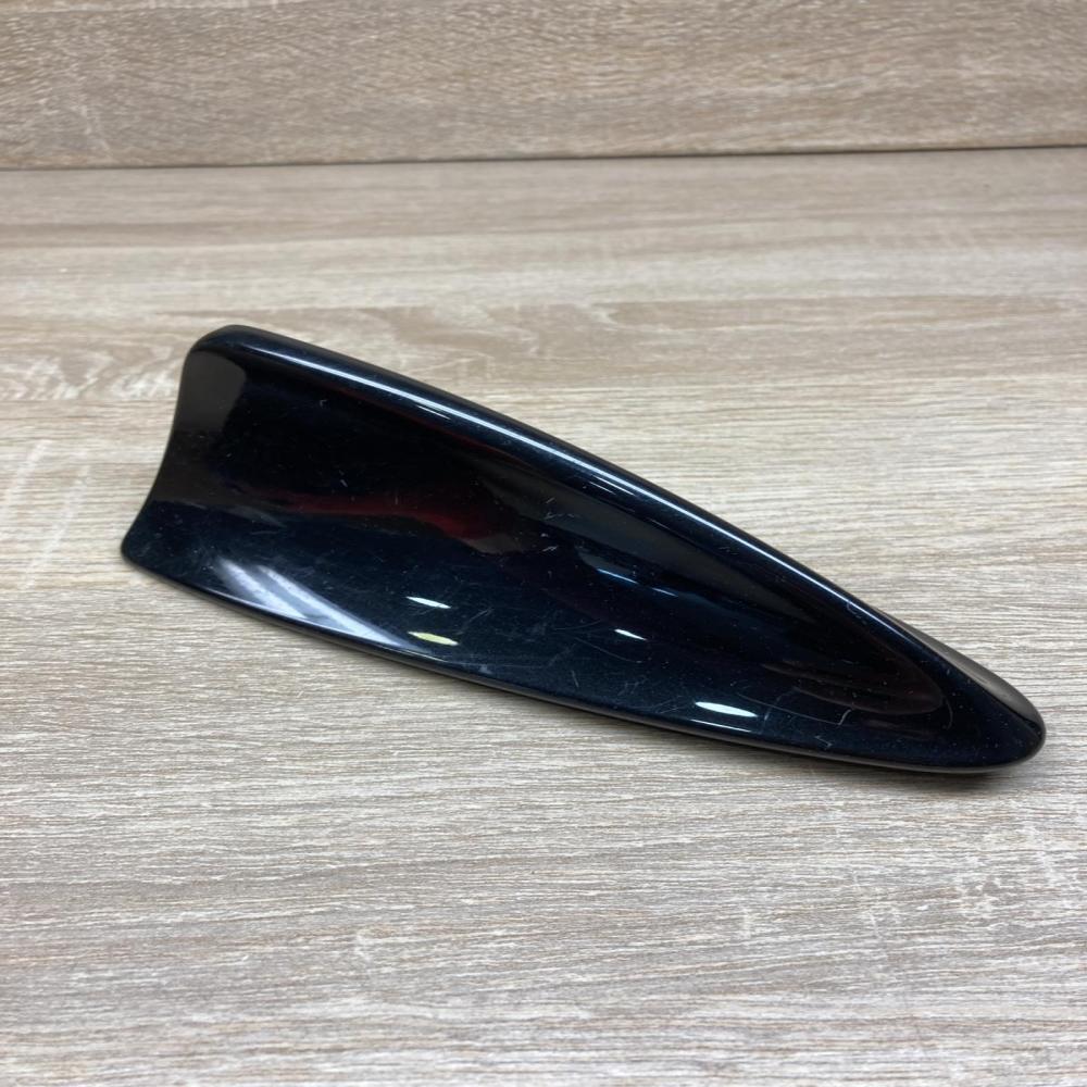 6916871 D9207401  Roof (GPS) antenna cover BMW 5 E60 E61
