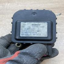 4B1820511A 0132801127  Air flap motor/actuator Audi A6 S6 C5 4B