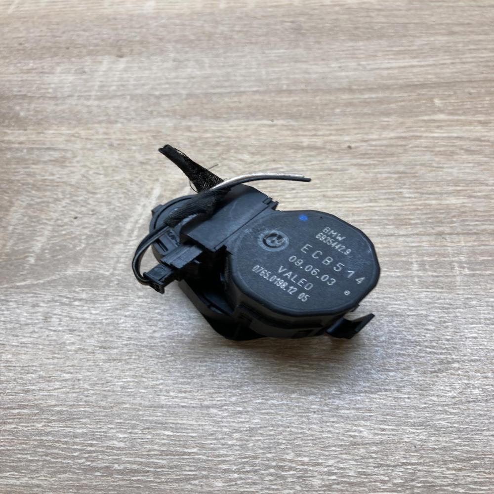6935442 ECB514  Air flap motor/actuator BMW X5 E53
