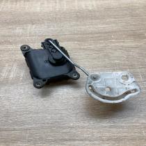 4B1820511A 0132801127  Air flap motor/actuator Audi A6 S6 C5 4B