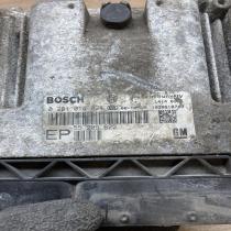 55205622 0281014024  Engine control unit/module ECU Opel Zafira B