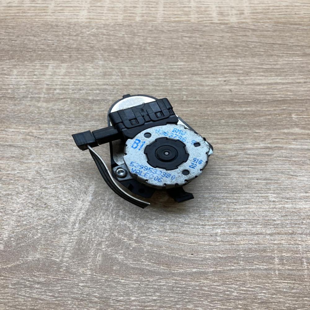 8363796   Air flap motor/actuator BMW 5 E39