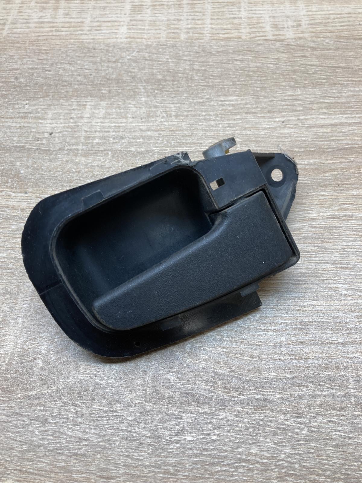 1977540   Front door interior handle BMW 3 E36