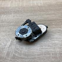 8363798   Air flap motor/actuator BMW 5 E39