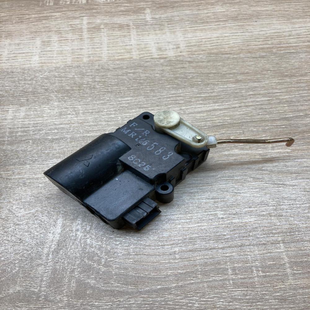MR146583   Air flap motor/actuator Volvo S40, V40