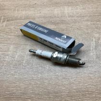 7700725302   Spark plug Renault Trafic I