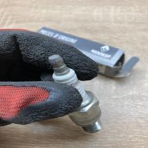 7700725302   Spark plug Renault Trafic I