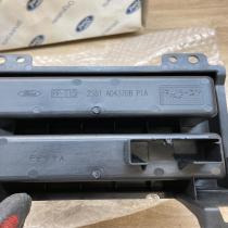 2S61 A04370B P1A 2S61A04370AC 2S61 A04370B Glove box central console Ford Fiesta