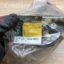 7701469180   Front door lock Renault Clio II