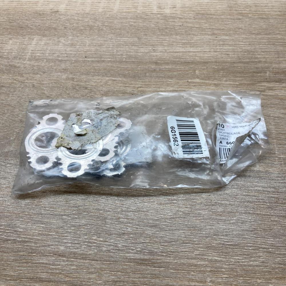 A6601420880  6 Pcs Other engine part Smart ForTwo II