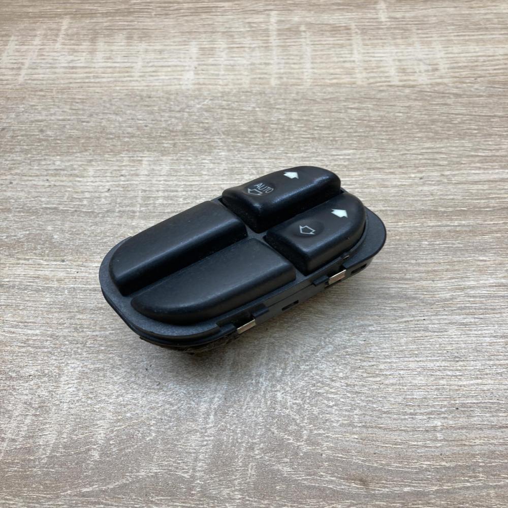 97BG14529AA   Electric window control switch Ford Mondeo MK II