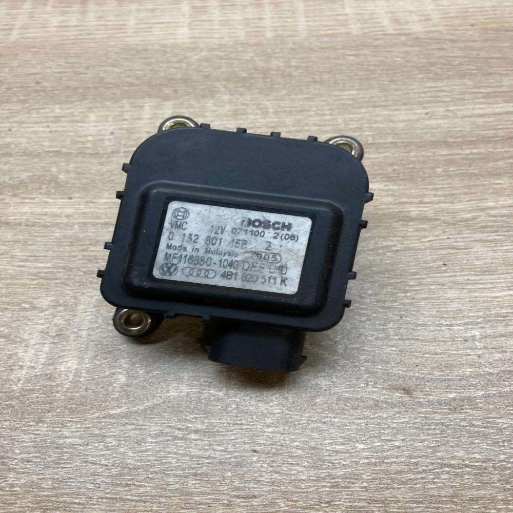 4B1820511K 0132801158  Air flap motor/actuator Audi A6 S6 C5 4B