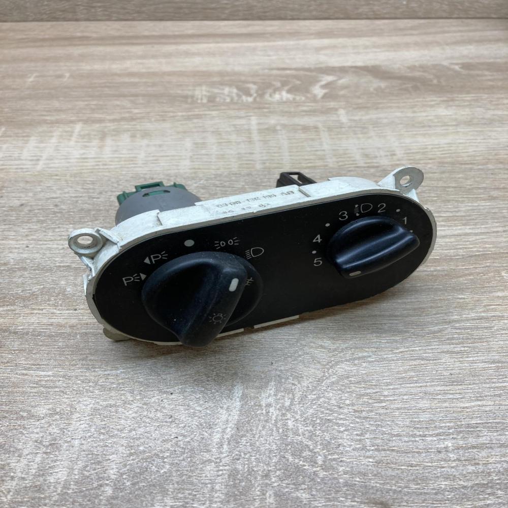 93BB 13K196 AD 95BG11654AA  Light switch Ford Mondeo MK I
