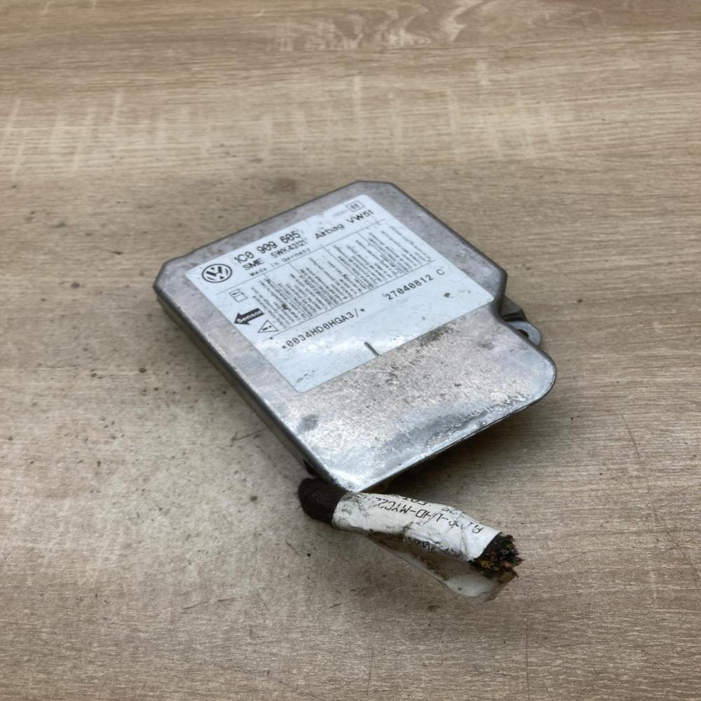 1C0909605 5WK43121  Airbag control unit/module Volkswagen Sharan