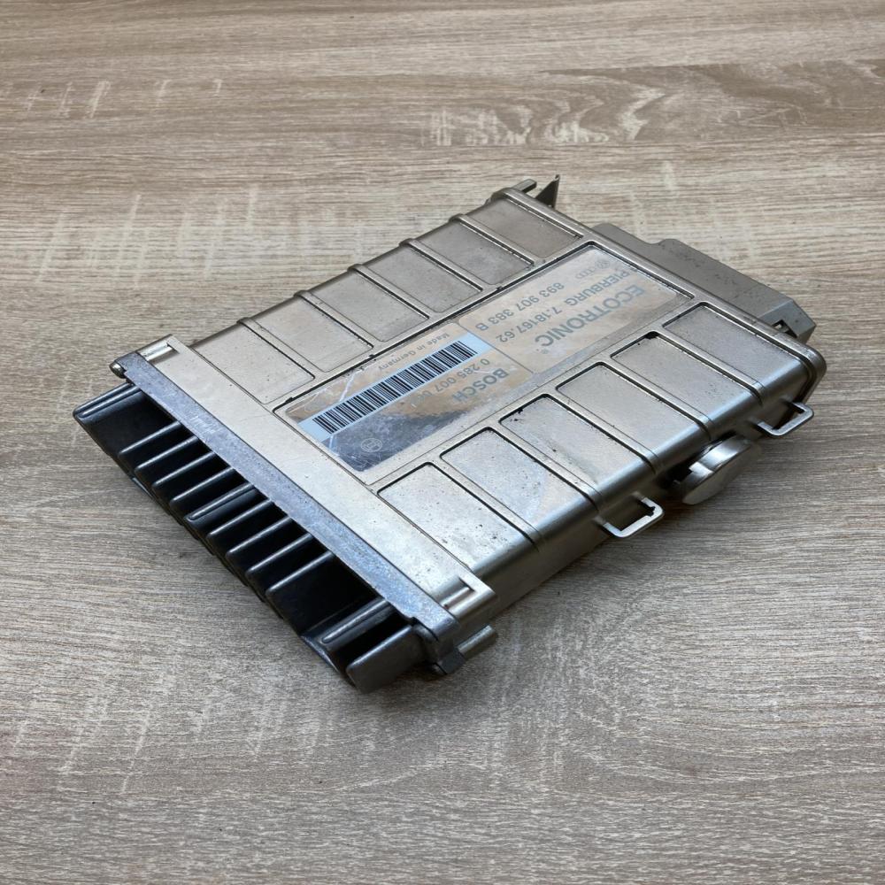 893907383B 0285007061  Engine control unit/module ECU Volkswagen Golf III