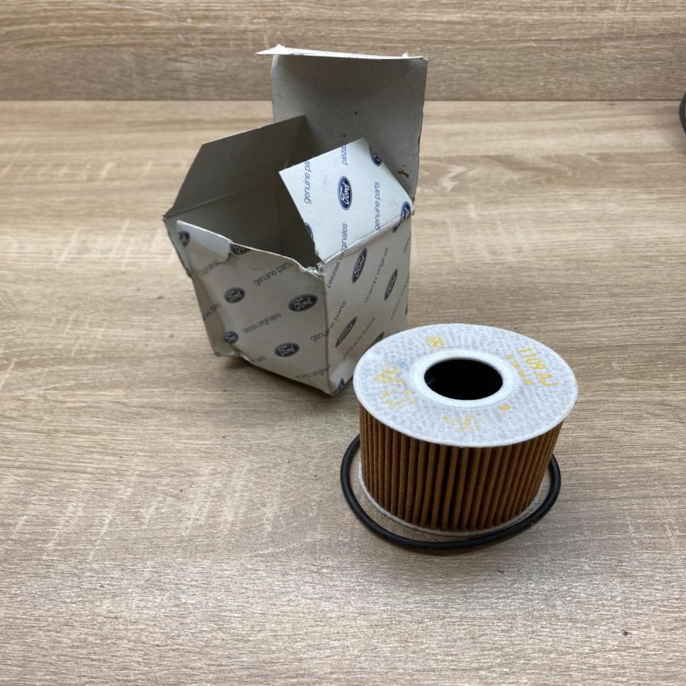 6G9Q6744AA 6G9Q6744AA 1427824 Oil filter cover Ford Galaxy