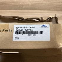 82655 G2700   Front door exterior handle/bracket Hyundai Ioniq