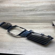 1M0853653   Front bumper upper radiator grill Seat Leon (1M)